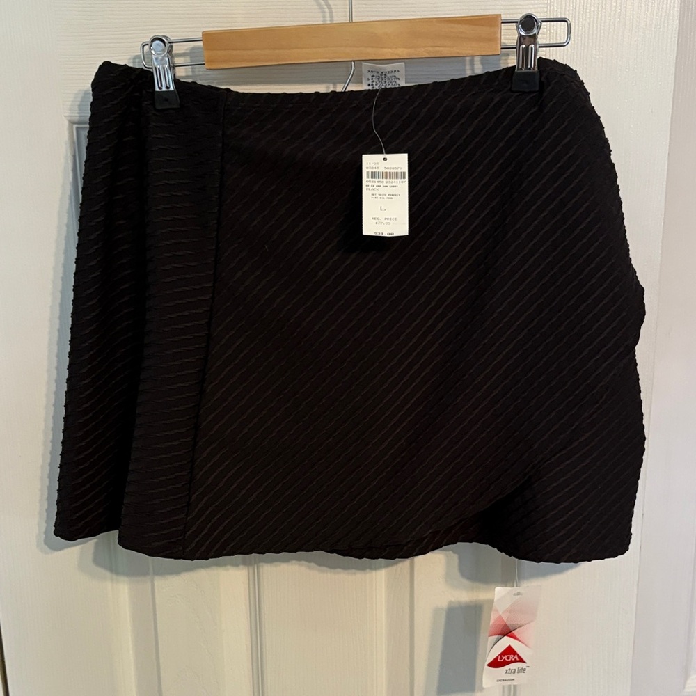 Lands’ end black swim skort nwt